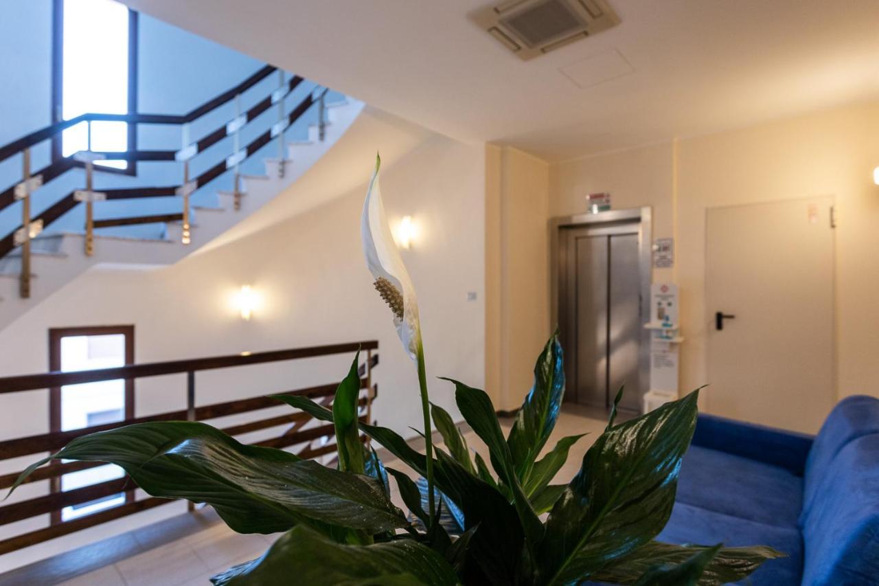 Club Azzurro Hotel & Resort Porto Cesareo Exterior photo