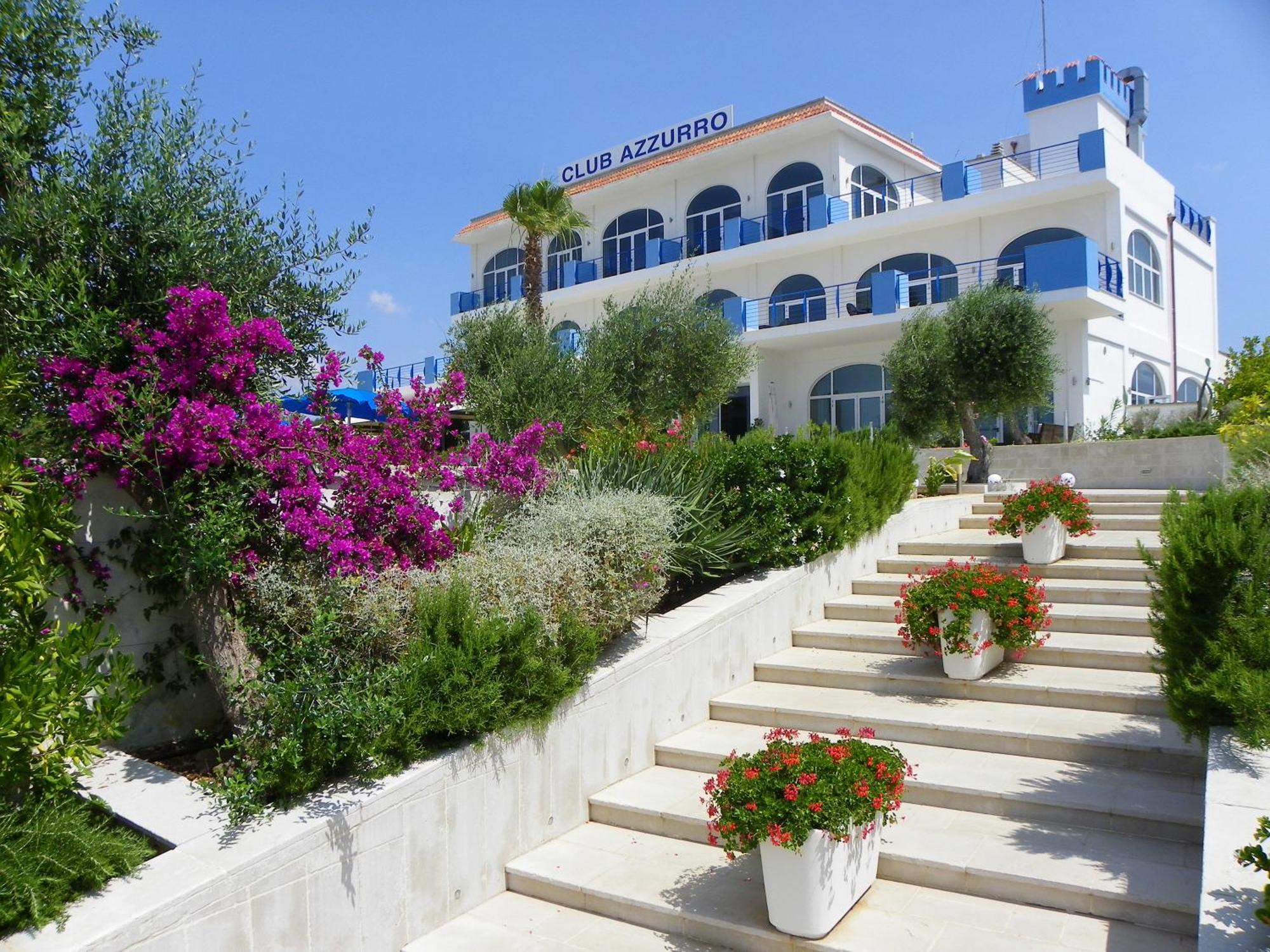 Club Azzurro Hotel & Resort Porto Cesareo Exterior photo